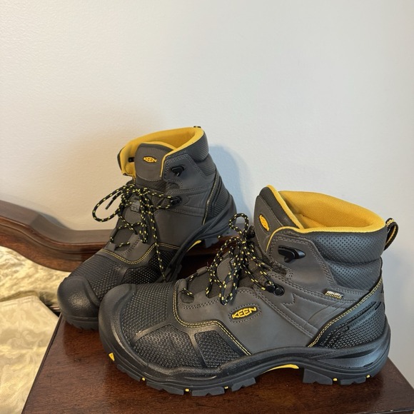 Size 13D KEEN Logandale WP Mens Black Steel Toe Waterproof Work Boots - Picture 4 of 15